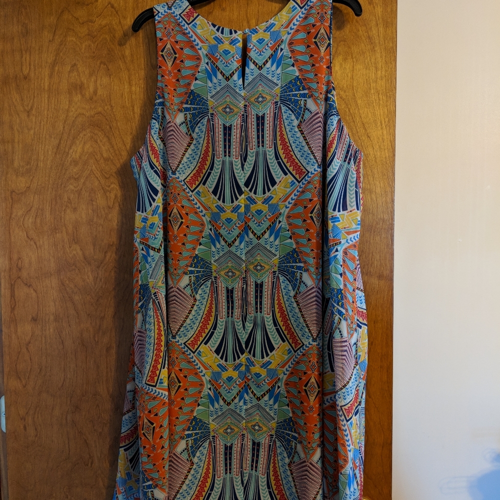 Dress - Picture 2 of 4